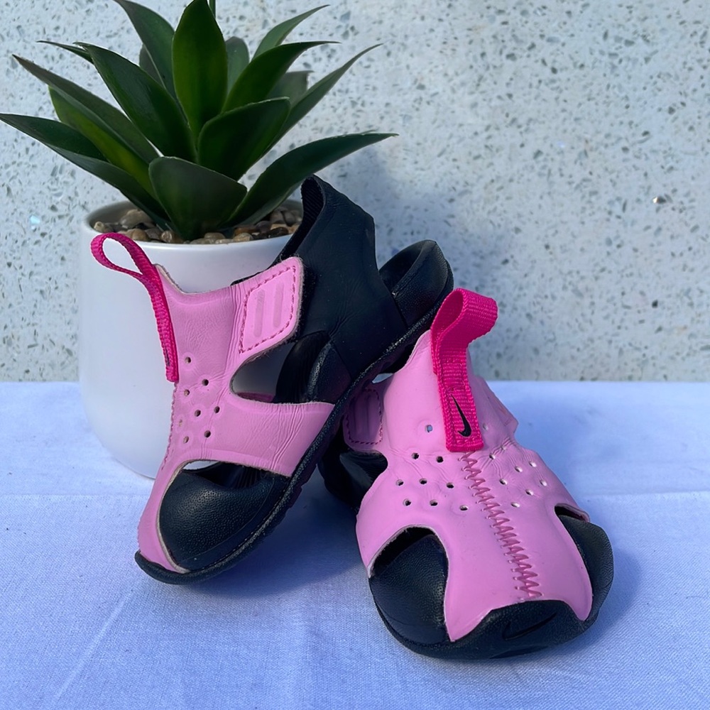 ❌ SOLD - Baby Nike Sandals
